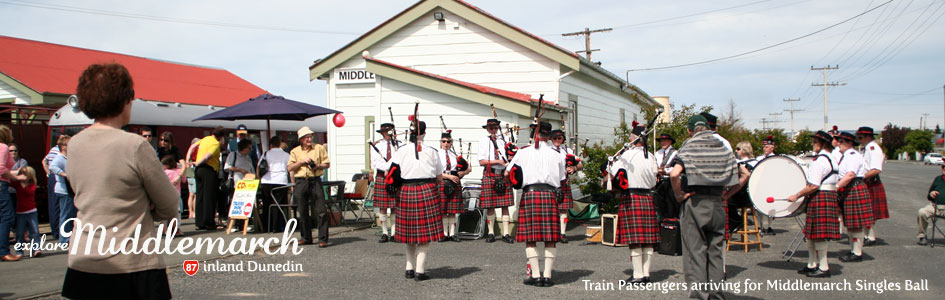 Mosgiel Taieri Pipe Band at Middlemarch Station