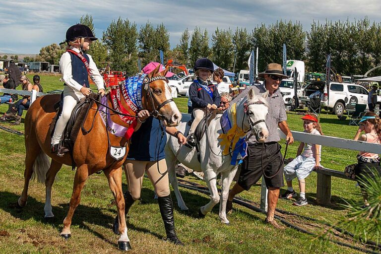 A-and-P-Show-Horse-Parade-Middlemarch-Event